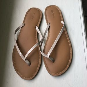 Old Navy Flip Flops